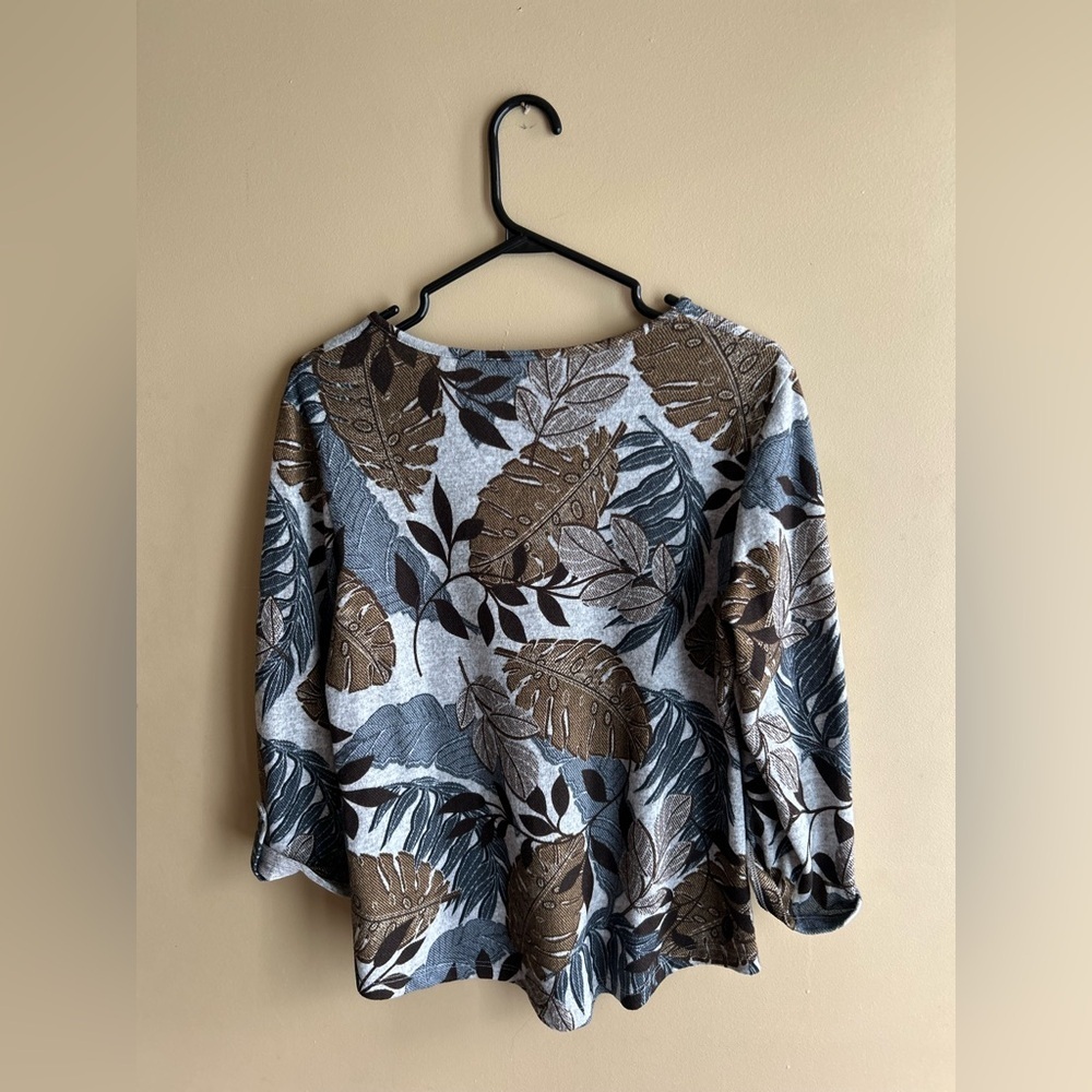✌️4 for $20✌️ Linea Domani top - Picture 9 of 10
